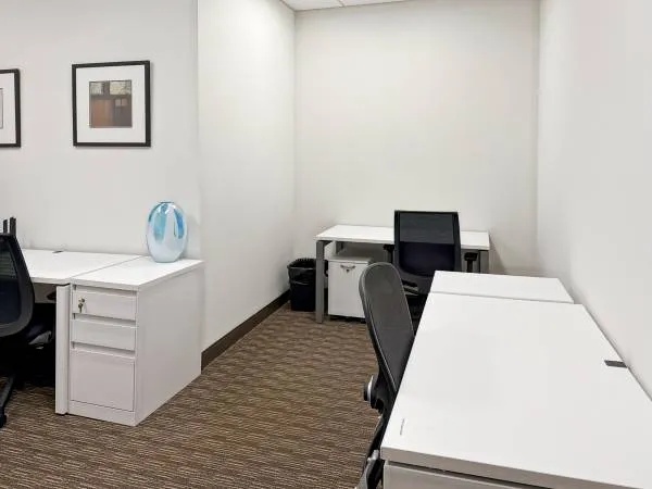 Coworking Desk → 25% Discount — thumbnail 2