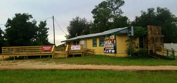 $4,166 / 2500ft2 - ONLY Food Spot in Hog Valley! Bar/Restaurant for Lease (Ocala Forest) (Fort McCoy) — thumbnail 2