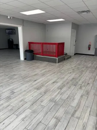 $2,500 / 980ft2 - COMMERCIAL SPACE VILLAGES/LADY LAKE (Lady Lake) 1124 County Road 25, Lady Lake, FL 32159 — thumbnail 4