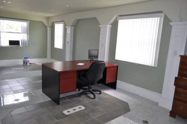 13935 Old Dixie Hwy, Hudson Beach 1,150 SF of Office/Retail (Hudson) — thumbnail 3