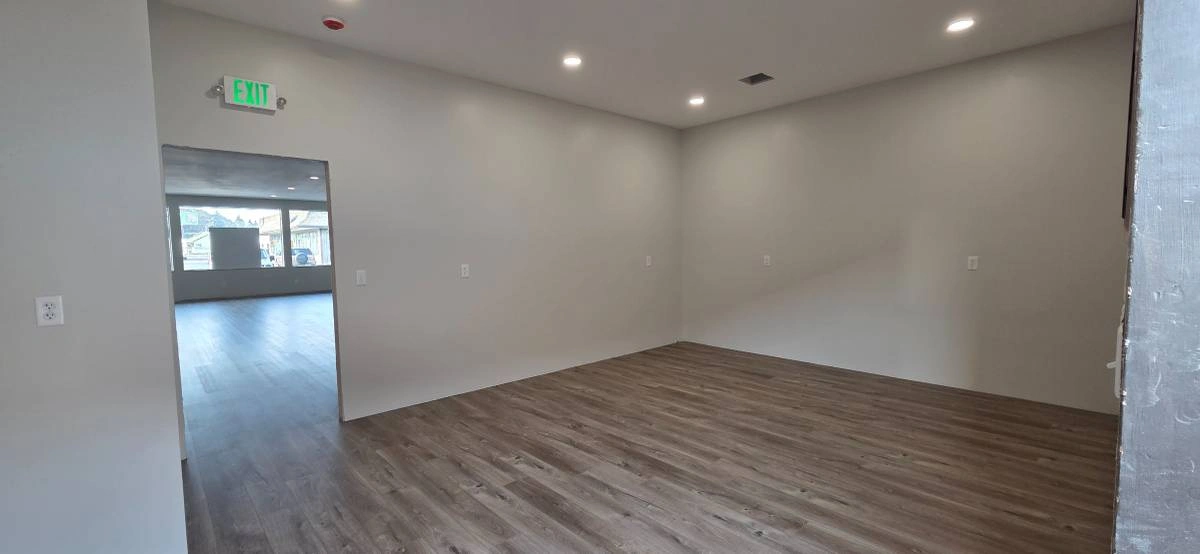 Commercial Bldg. Space - For Lease — thumbnail 4