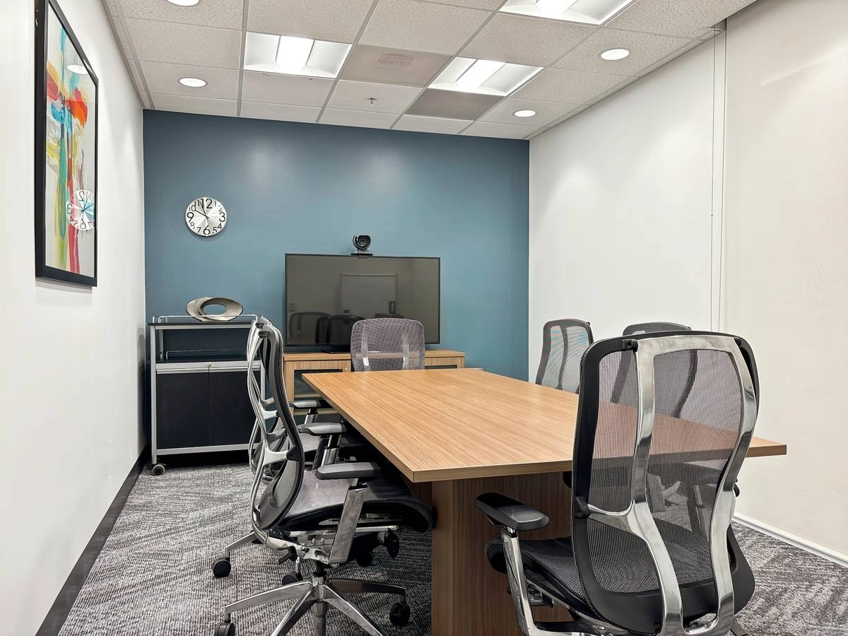 $749 Startup office | small space, flexible setup (Burbank) — thumbnail 5