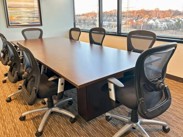 $129 Regus Coworking: Built-In Tech, Zero Set-Up Time — thumbnail 3