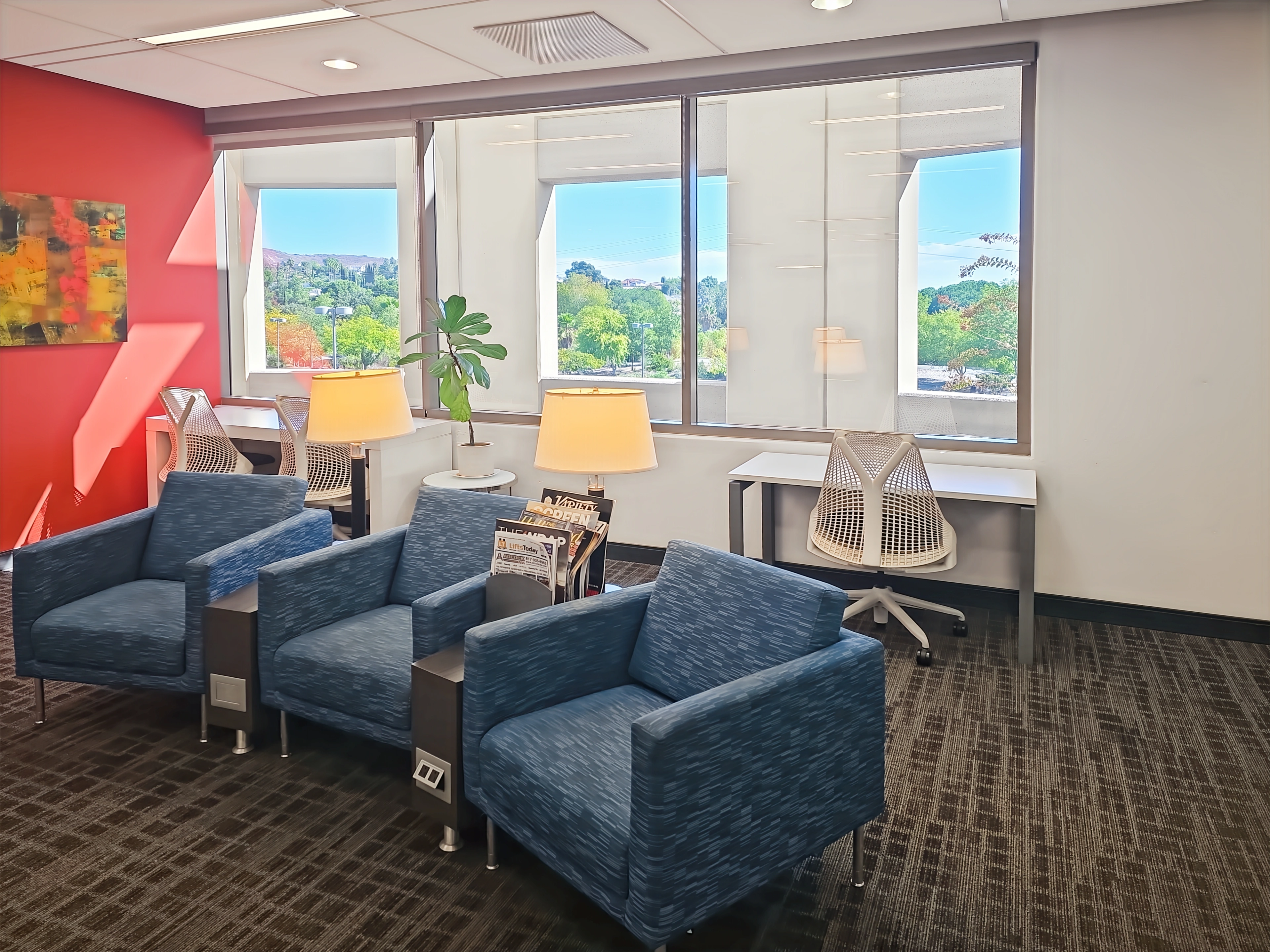 Team Office for 5 - Regus Russell Ranch