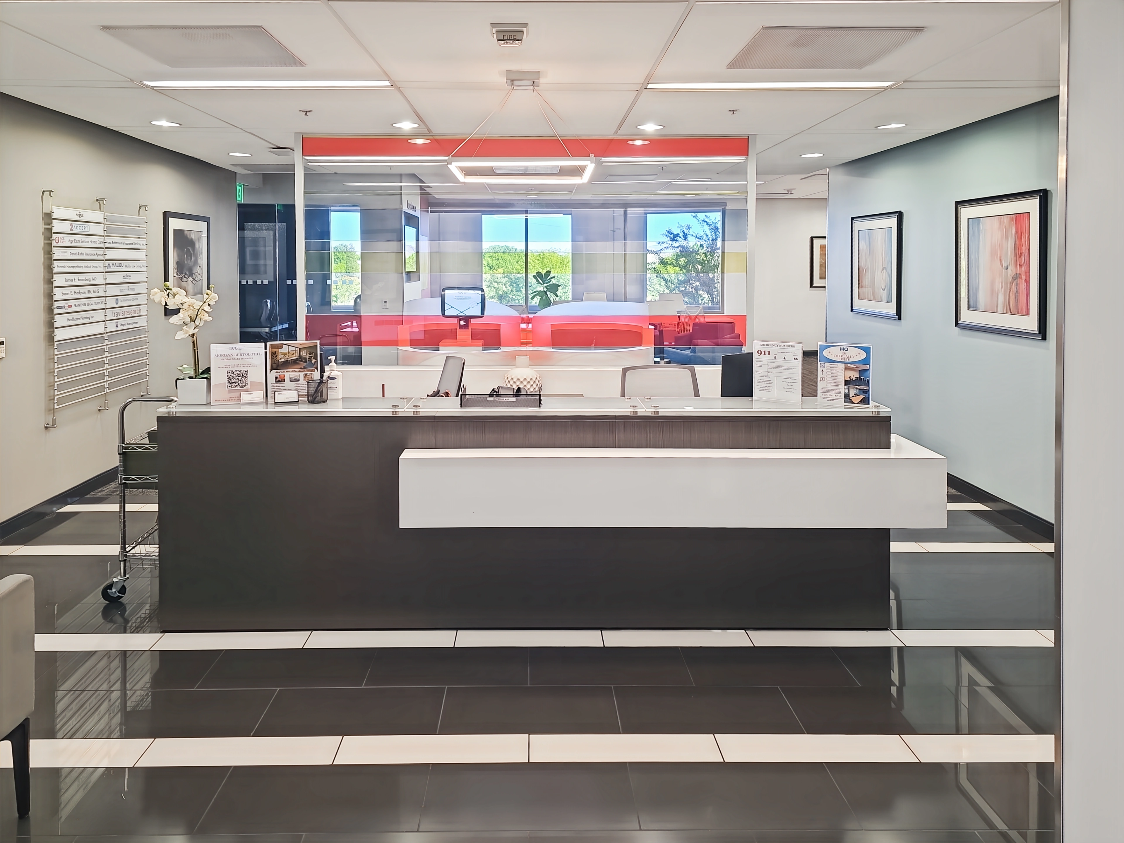 Day Office for 4 - Regus Russell Ranch